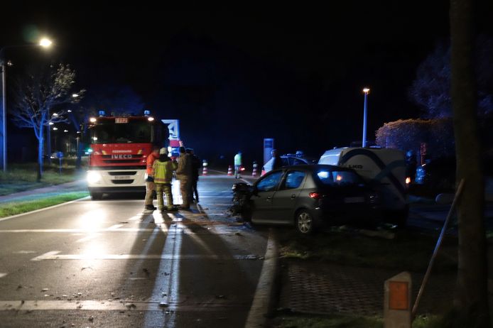 Op Dendermondsesteenweg in Kalken vond vrijdagavond een verkeersongeval plaats.