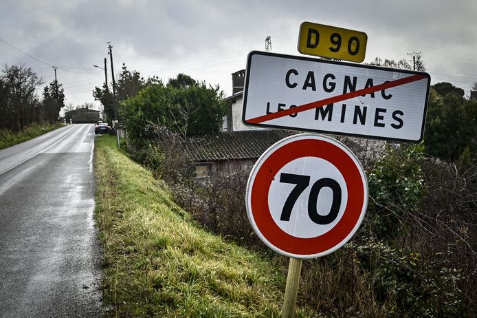 Les gendarmes opèrent des fouilles autour d’une ferme située à proximité du domicile de Cédric et Delphine Jubillar, à Cagnac-les-Mines dans le Tarn.