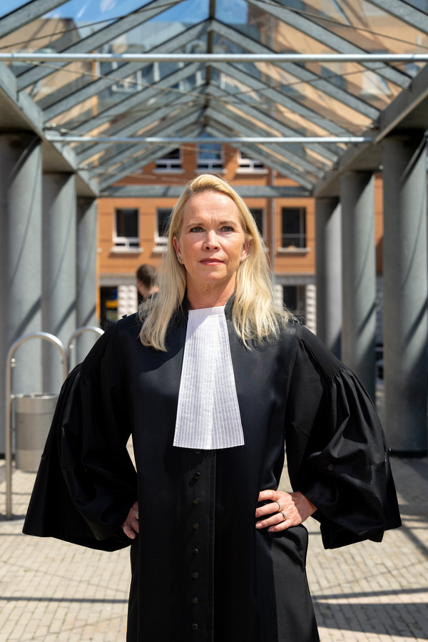 robotrechter-kan-helpen-maar-mag-bliep-bliep-geen-vonnis-vellen-om