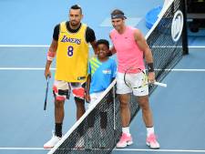 Nick Kyrgios eert overleden Bryant met Lakers-shirt