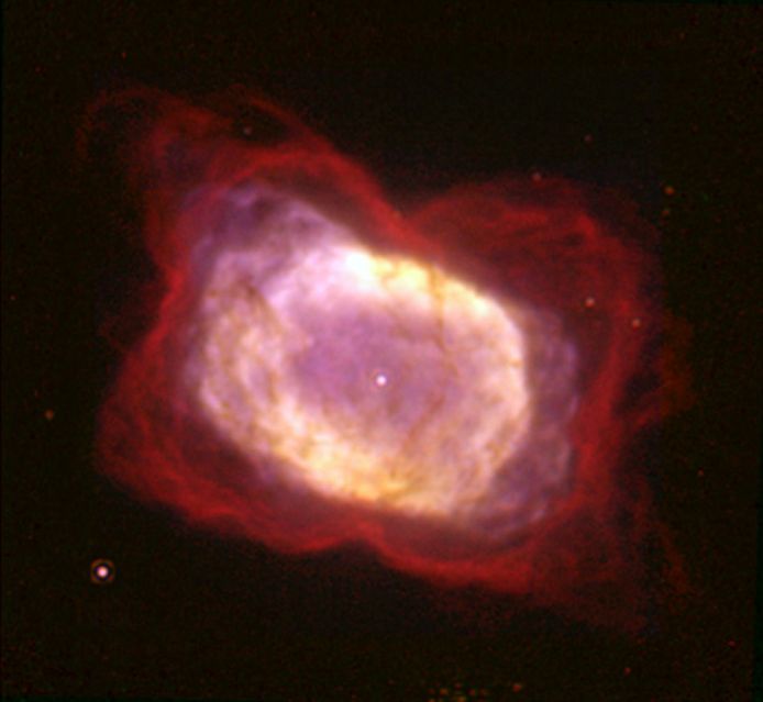 De planetaire nebula NGC 7027 in het sterrenbeeld Zwaan, waar de molecule waargenomen werd.