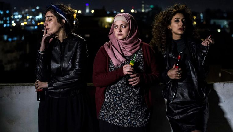 Sana Jammelieh, Shaden Kanboura en Mouna Hawa als Palestijnse vrouwen die hun lot in eigen hand nemen Beeld Bar Bahar