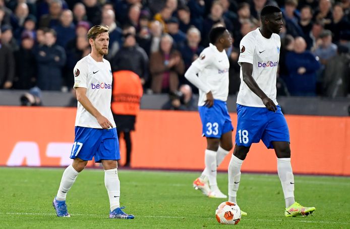Le Racing Genk a sombré à Londres, mais conserve ses chances de qualification.