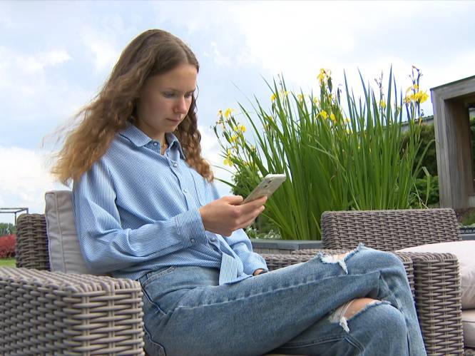 "Ik kon amper de trappen van het station opgeraken": Jolien (19) getuigt bij VTM NIEUWS over haar strijd tegen anorexia