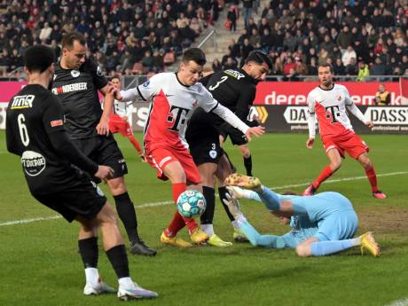 Silberbauer eist dat FC Utrecht ontwaakt uit Spakenburgse nachtmerrie: ‘We moeten laten zien wie we zijn’