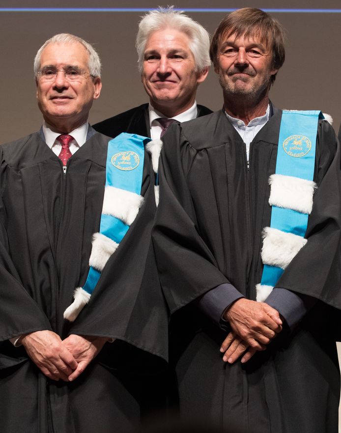 Van links naar rechts: Economist Nicholas Stern, rector van de universiteit van Bergen Philippe Dubois en Frans oud-minister, milieuactivist en presentator Nicolas Hulot.