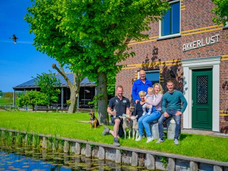 Bij familie Van Boheemen uit Stompwijk is het een all inclusive boerenbestaan: ‘Grenzeloos optimistisch’