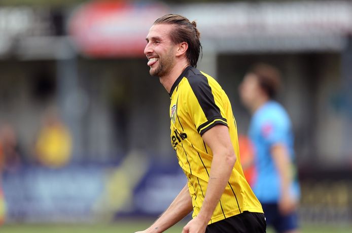 Mathias Nys, tegen Hades Kiewit nog out met de naweeën van een spierscheur, voetbalt ook de twee volgende seizoenen bij Lyra-Lierse.
