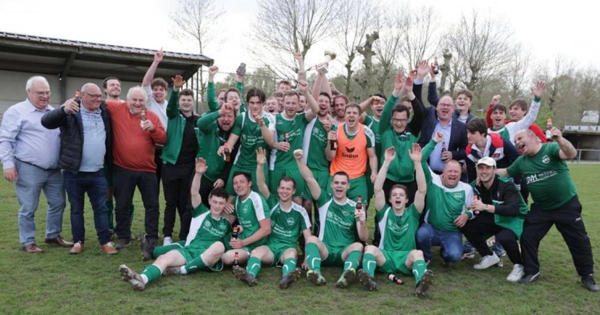 Handzame kroont zich na onwaarschijnlijk slot alsnog tot kampioen “Mijn spelers schoten als