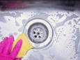 Zo zorg je voor een glanzend schoon afvoerputje