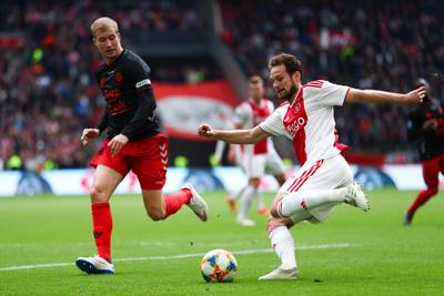 Blind: We leken wel een zwerm bijen