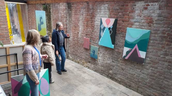 Bezoek kleurrijke, eigenzinnige en doordachte expo YOU // HERE in Ruimte voor Kunst 4n20