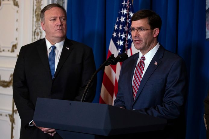 De Amerikaanse ministers van Defensie Mark Esper (rechts) en Buitenlandse Zaken Mike Pompeo (links).