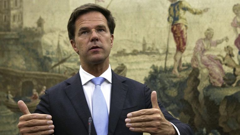 Rutte tijdens een persconferentie naar aanleiding van zijn bezoek aan de Portugese premier Pedro Passos Coelho. Beeld epa