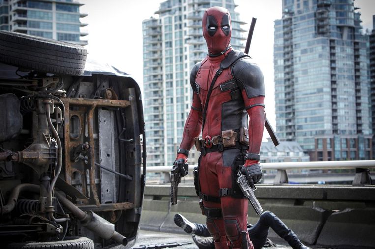 Het biseksuele kantje van Deadpool wordt amper uitgespeeld in de films, maar dat zou weleens kunnen veranderen. ‘Joepie, ik krijg eindelijk een vriendje’, zei acteur Ryan Reynolds daarover.  Beeld ap