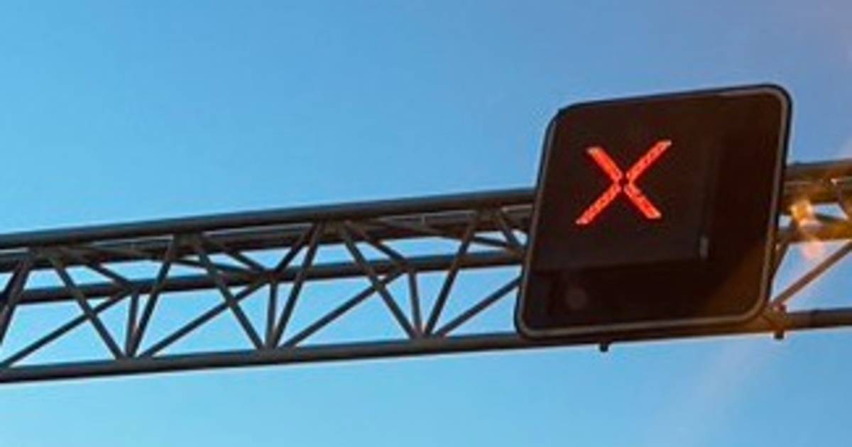 Ongeluk op A58: file tussen Tilburg en Eindhoven.