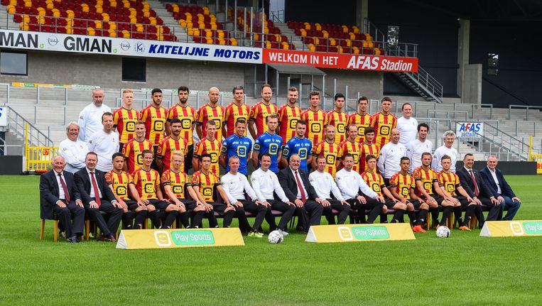 Thuisploeg Bij Uitstek Kv Mechelen Haalt Band Met Fans Aan In Vernieuwd Afas Stadion De Morgen