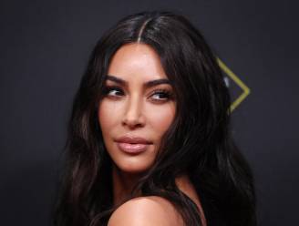 Realityster Kim Kardashian mengt zich in discussie rond Zwarte Piet