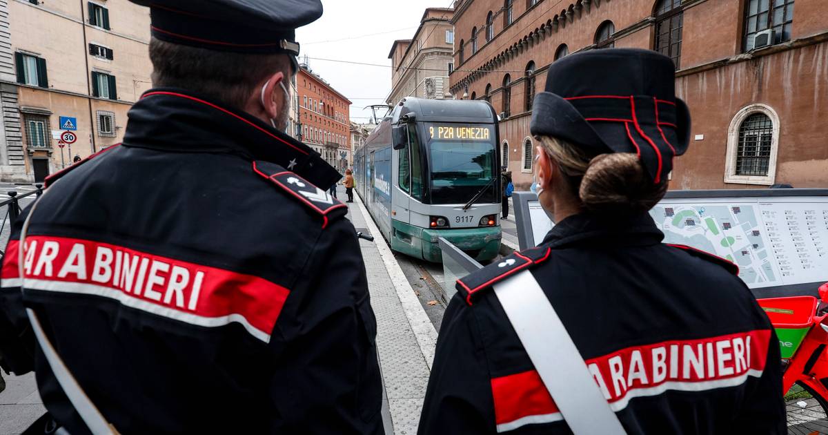 Un altro dramma operaio mortale in Italia: Olandese sepolto sotto lastre di marmo (56) |  All’estero