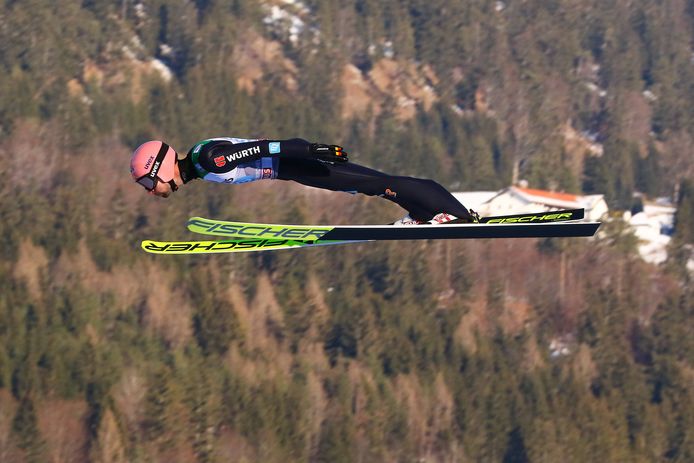 De mooiste plaatjes van het schansspringen in Garmisch-Partenkirchen ...