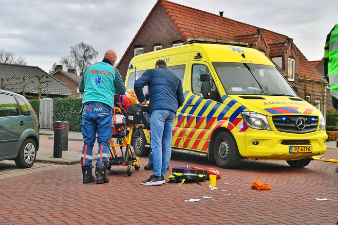 Vrouw raakt gewond bij ongeval op de Schoolstraat in Eersel
