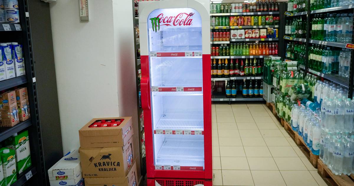 Coca-Cola is removed from the market in Croatia after a number of poisoning cases  outside