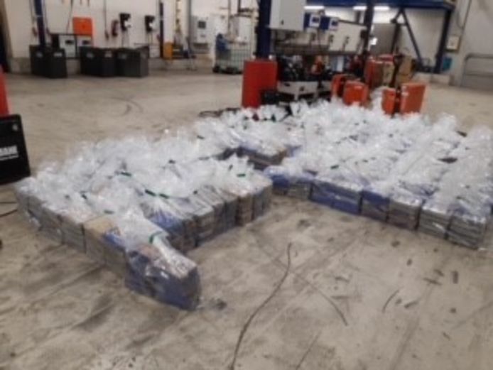 In de haven van Vlissingen werd dinsdag 1475 kilo cocaïne onderschept.
