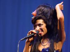 Amy Winehouse fait une apparition surprise à Londres