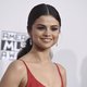 WOW: Selena Gomez heeft haar lokken nóg korter laten knippen