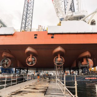 Briefly the highest point in Amsterdam: a 208-meter crane at a shipyard in North