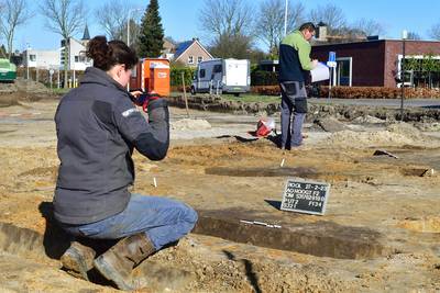 Wroeten in de Wouwse grond op zoek naar eeuwenoude bewoning verveelt nooit