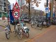 Fietsendrama Stationsplein in Enschede: ‘Te veel fietsen, te weinig plek en dan krijg je dit’