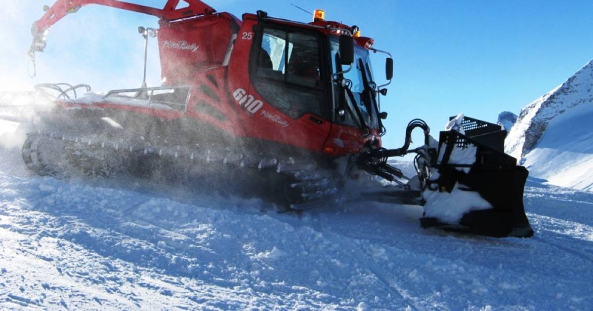 Skiër uit Hattem overleden na botsing met sneeuwwals.
