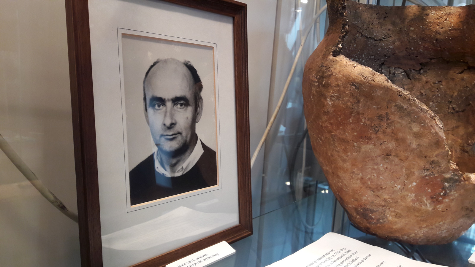 Wijlen Janus van Laarhoven diepte uit de Moergestelse bodem een aardewerken pot van 2400 voor Christus op. Het is het absolute topstuk van heemkundevereniging De Kleine Meijerij