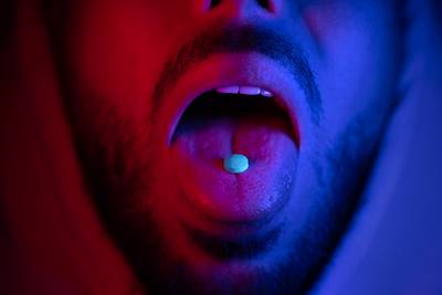 Rechtbank legt drugskoerier drie jaar cel op terwijl Openbaar Ministerie om vrijspraak vroeg
