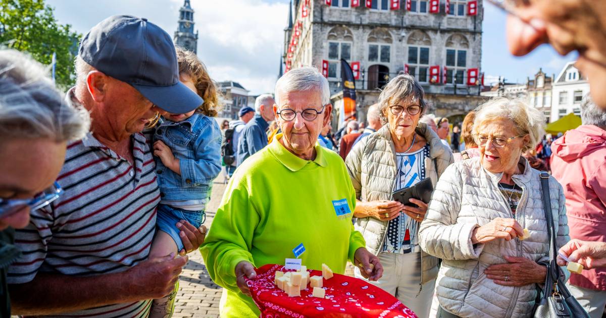 Dari Afrika Selatan ke Jerman: Pengunjung dari seluruh dunia kembali ke pasar keju Gouda |  gouda