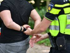 Kenteken leidt naar ontdekking drugslab, politie arresteert vier verdachten in Kwintsheul