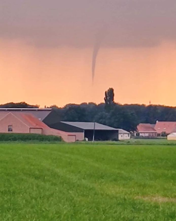 The funnel could be seen from afar, but ultimately did not reach the ground.