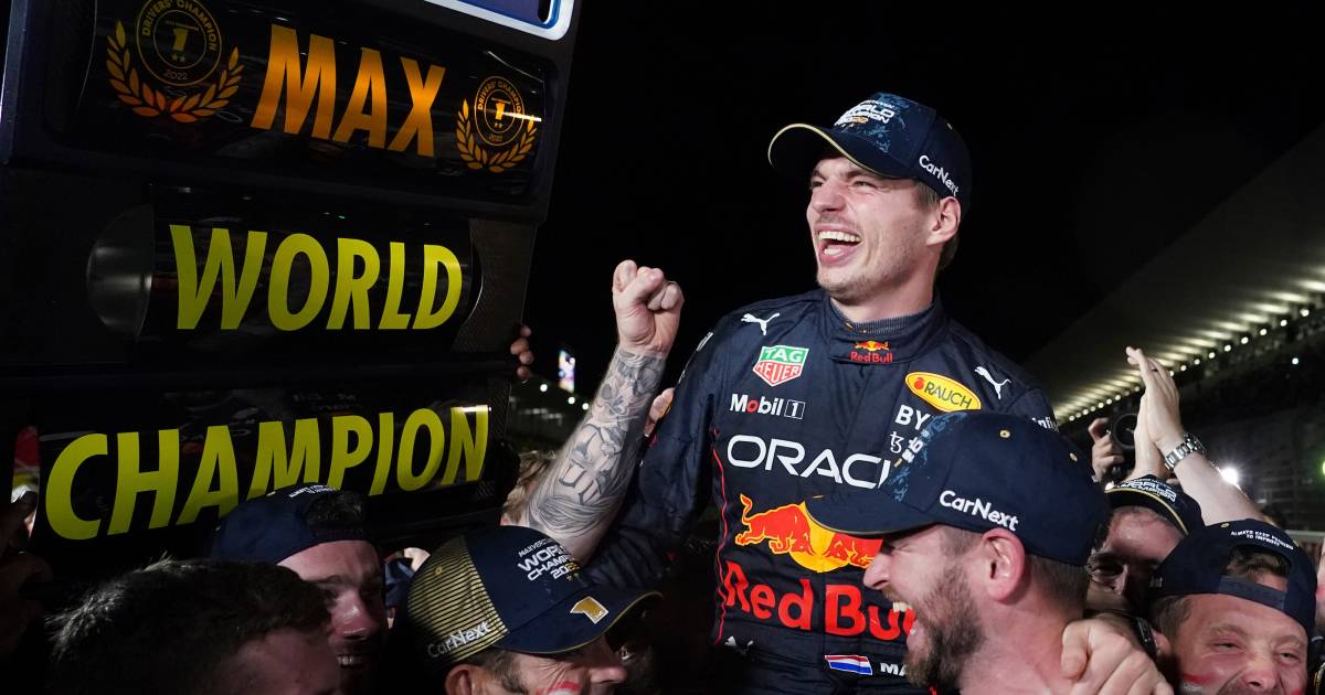 Grote drukte bij winkel met merchandise Max Verstappen in Swalmen - De Gelderlander