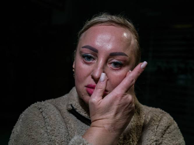 Oekraïense vrouw (44) getuigt over traumatische ervaringen in martelkamer: “Handen in kokend water en nagels eruit getrokken”