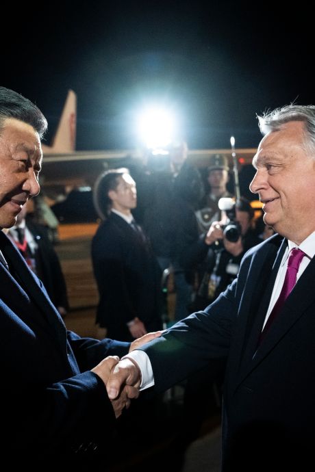 Après Paris et Belgrade, Xi Jinping célèbre des relations “à leur apogée” avec la Hongrie et défie l’UE