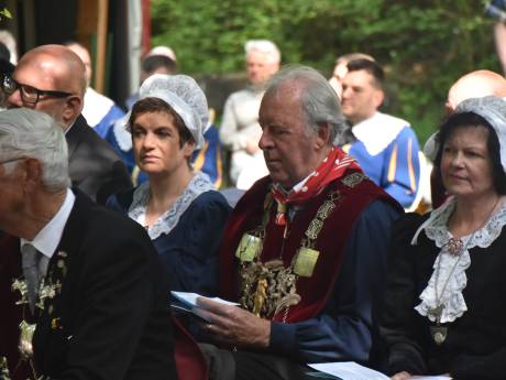 Oirschots gilde viert honderdjarige vriendschap met gilde uit Westerlo (B)
