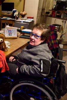 Ria wil ‘thuishuis’ voor gehandicapte dochter Karina, maar gemeente ligt dwars: ‘Dit hakt erin’ 