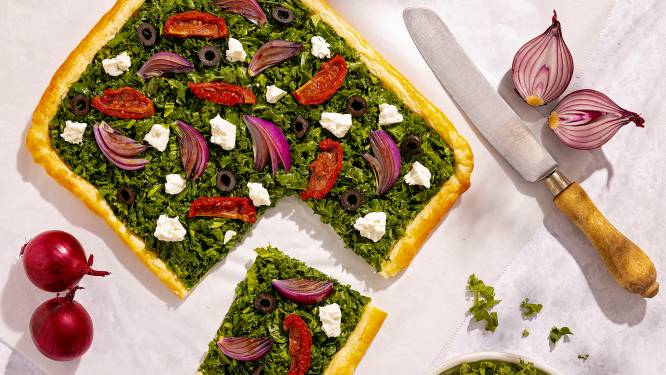 Wat Eten We Vandaag: Boerenkooltaart met rode ui, zongedroogde tomaat en olijven