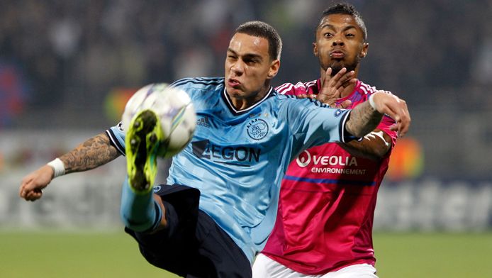 Valencia is ideale club voor Van der Wiel' | Sport | AD.nl
