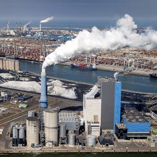 In de Rotterdamse haven zijn ze ‘loeichagrijnig’ over recente sluitingen