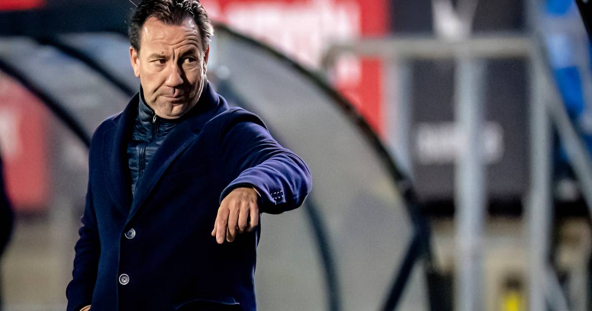 Giovanni van Bronckhorst wil met NAC-trainer Jean-Paul van Gastel naar Besiktas