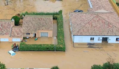 Noodweer eist drie levens in Frankrijk, honderden campinggasten geëvacueerd