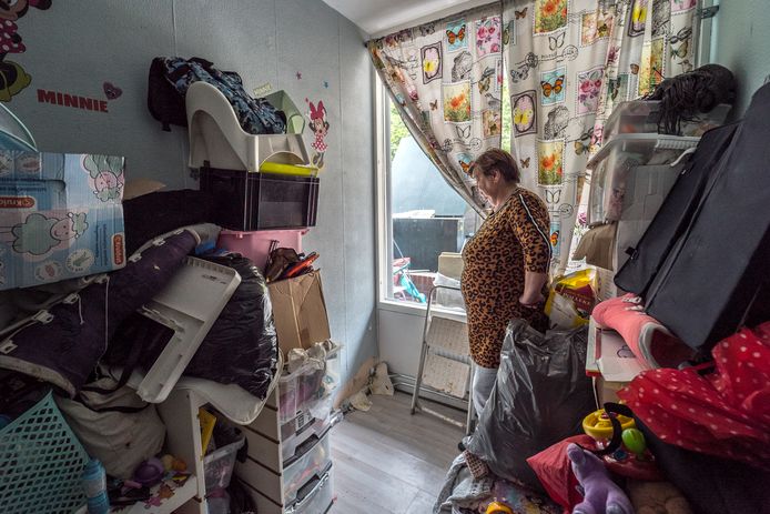 Ria Vermeulen in het oude slaapkamertje van haar kleindochter