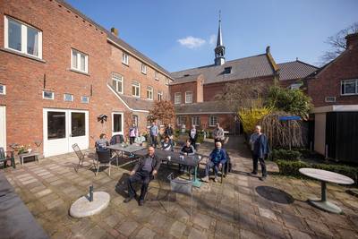 Emmaus Langeweg vraagt vergunning aan voor vier woningen: ‘Het plan begint echt te leven’